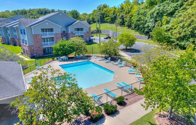 Swiss View Apartments in Nashville, TN - Building Photo - Building Photo