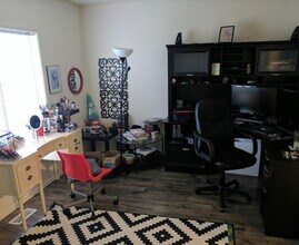 1825 C Pl SE, Unit Duplex in Auburn, WA - Foto de edificio - Building Photo