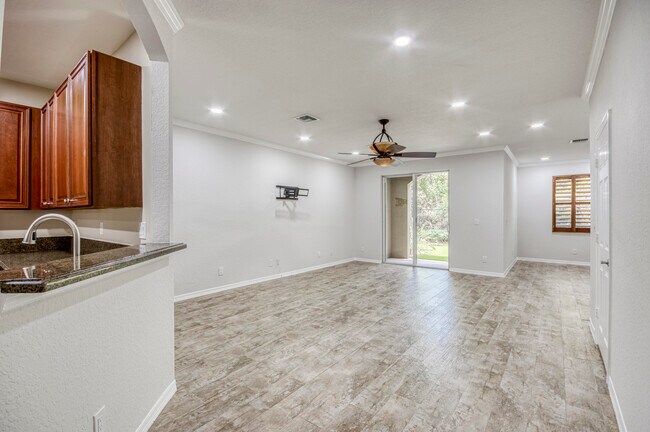 4871 Bonsai Cir in Palm Beach Gardens, FL - Building Photo - Building Photo