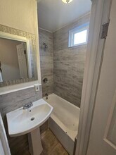 24 E 56th St, Unit 24 E 56th St in Long Beach, CA - Foto de edificio - Building Photo