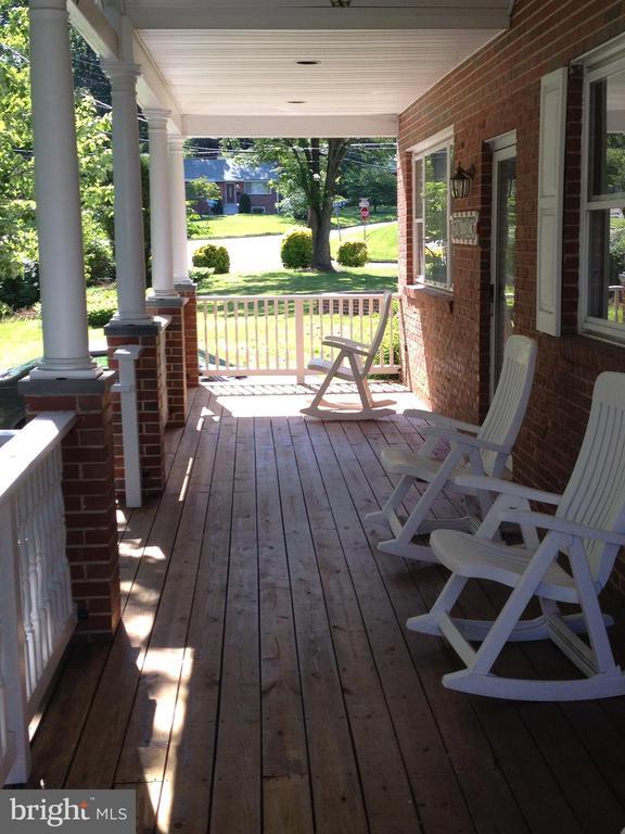 7017 Murray Ln in Annandale, VA - Building Photo - Building Photo