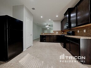 22103 Silverfield Park Ln in Katy, TX - Foto de edificio - Building Photo