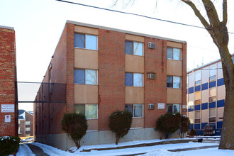 Randall Park Rentals in Madison, WI - Building Photo - Building Photo