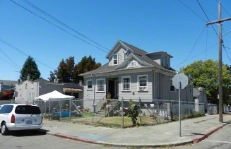 2041 Mitchell St in Oakland, CA - Building Photo