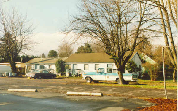 6418-6426 NE Simpson St in Portland, OR - Building Photo - Building Photo