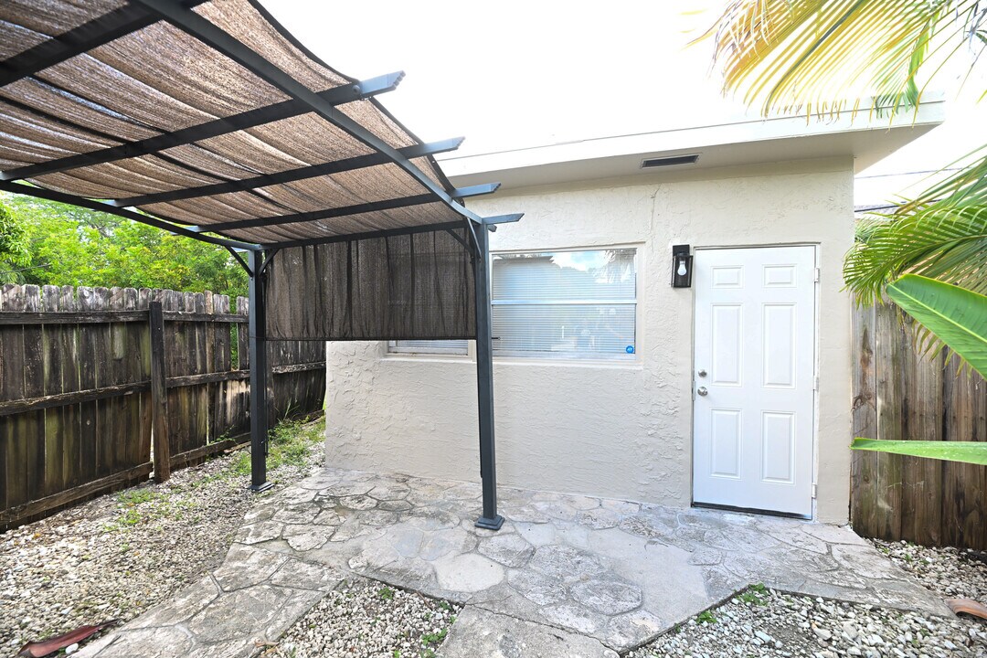 1504 NW 4th Ave, Unit B in Fort Lauderdale, FL - Foto de edificio