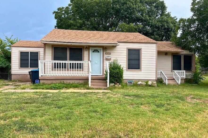 4340 Alamo Ave in Fort Worth, TX - Building Photo