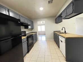 2618 NW 26th St in Lawton, OK - Building Photo - Building Photo