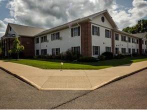 Deforest Williamstown Bay in Deforest, WI - Foto de edificio - Building Photo