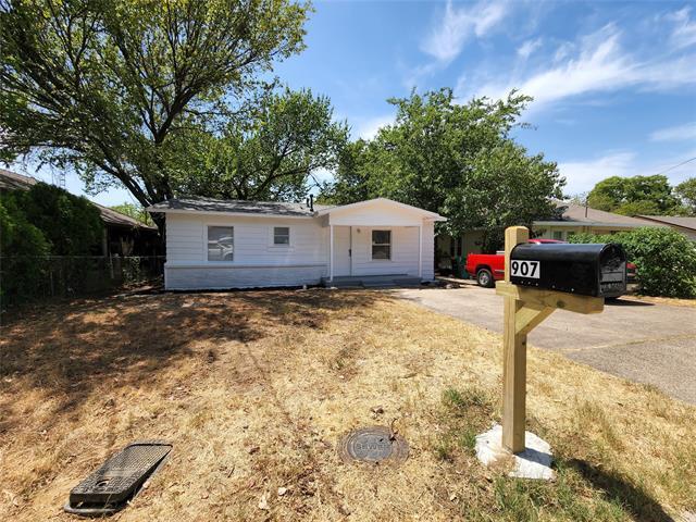 907 N Wood St in Denton, TX - Building Photo - Building Photo