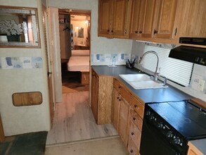 336 Co Rd 90B in Gonzales, TX - Building Photo - Building Photo