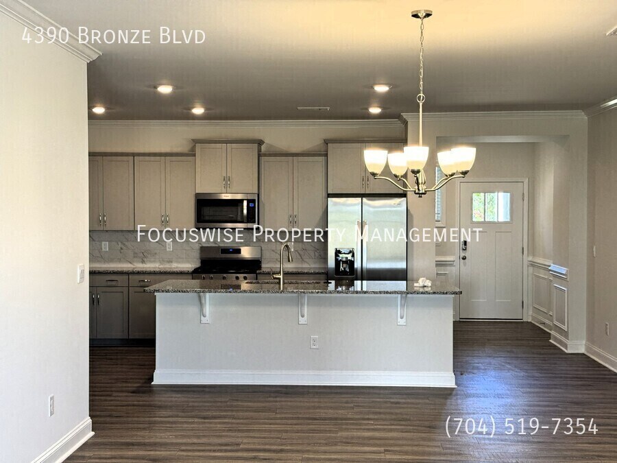 4390 Bronze Blvd in Sherrills Ford, NC - Building Photo