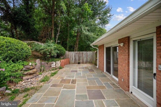 property at 4125 25th Pl N