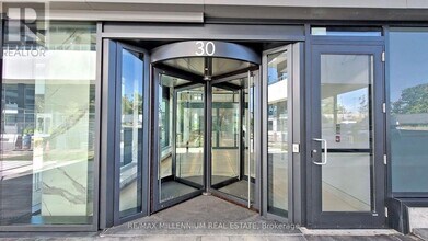 30-1530 Shore Breeze Dr in Toronto, ON - Building Photo - Building Photo