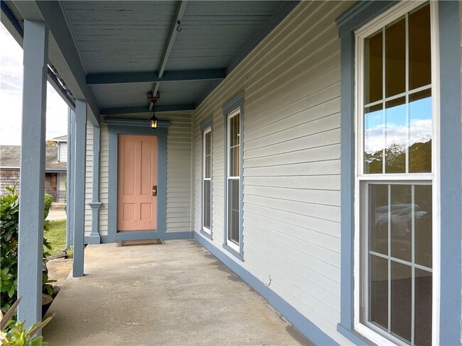 44-44 Phillips St in North Kingstown, RI - Building Photo - Building Photo