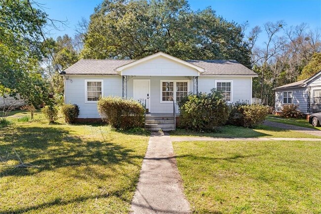 property at 948 Navco Rd