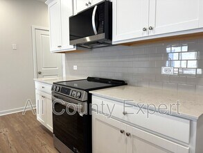 7289 Mulberry St in Flowery Branch, GA - Building Photo - Building Photo