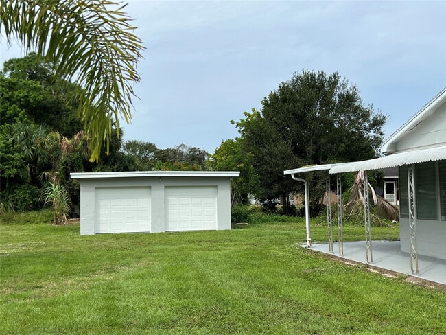 1811 N 47th St in Fort Pierce, FL - Building Photo - Building Photo