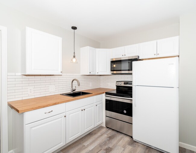 22 Highland Park Rentals in Enfield, CT