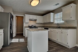 5260 Harbins Point Ln NW in Lilburn, GA - Building Photo - Building Photo