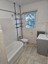 12 Sharaf St in New London, CT - Building Photo - Building Photo