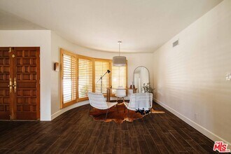 5400 Sadring Ave in Los Angeles, CA - Building Photo - Building Photo