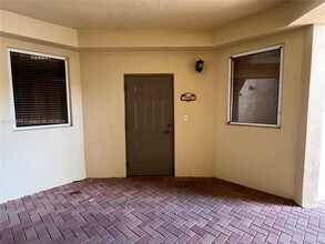 10855 NW 88th Terrace in Doral, FL - Building Photo - Building Photo
