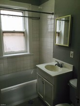 1335 W Carmen Ave-Unit -Apt 1B in Chicago, IL - Building Photo - Building Photo