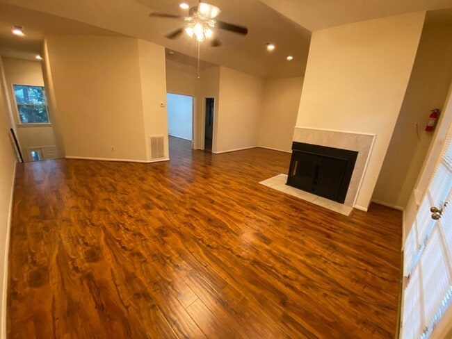 property at 627 Hawthorne St