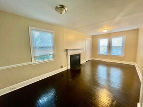 2611 Columbus Cir in Charlotte, NC - Building Photo - Building Photo