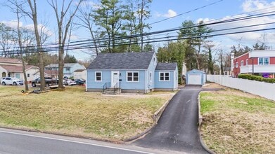 267 N Washington St in Plainville, CT - Building Photo - Building Photo