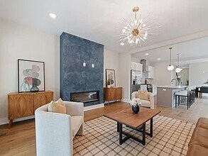 2130 12th Ave N in Nashville, TN - Foto de edificio - Building Photo