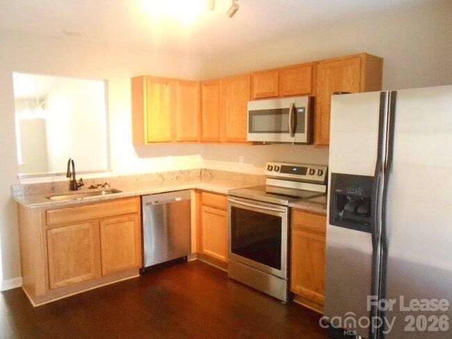 5325 Harris Cove Dr in Charlotte, NC - Building Photo - Building Photo