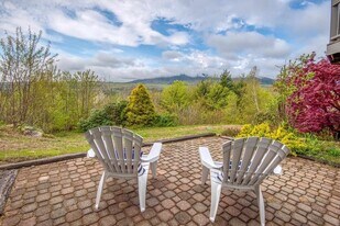 53 Old Stone Way, Unit 3 in Conway, NH - Building Photo