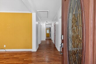 1662 Connally Dr, Unit 8301 in East Point, GA - Building Photo - Building Photo