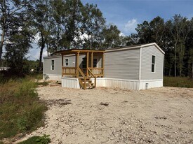2430 County Rd 318 in Cleveland, TX - Building Photo