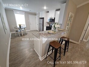 107 Magnolia Ct in Jacksonville, AR - Building Photo - Building Photo