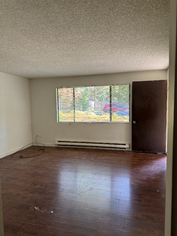 1408 Bellevue Way NE in Bellevue, WA - Building Photo - Building Photo