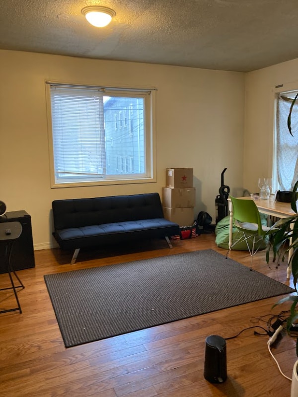 55 Hillside St in Boston, MA - Foto de edificio - Building Photo