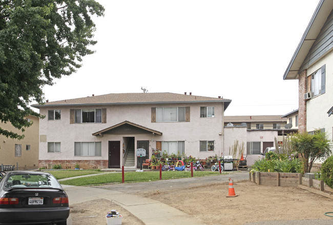 1593 Quebec Ct in Sunnyvale, CA - Foto de edificio - Building Photo