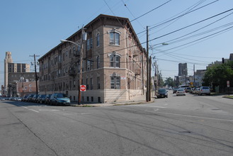 73 Howe Ave in Passaic, NJ - Building Photo - Building Photo