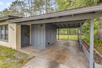 1938 Monteau Drive, Unit Monteau in Jacksonville, FL - Foto de edificio - Building Photo