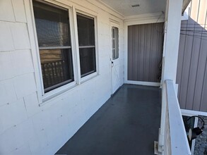 40 Bayville Ave-Unit -C in Bayville, NY - Building Photo - Building Photo