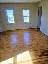 41 Franklin St-Unit -2 in Westerly, RI - Building Photo - Building Photo