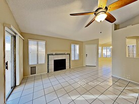 18063 N 88th Dr in Peoria, AZ - Building Photo - Building Photo