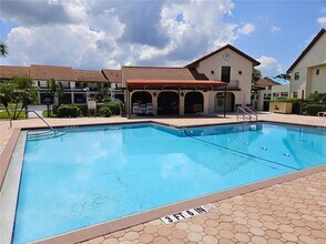 764 Avenida Estancias in Venice, FL - Building Photo - Building Photo