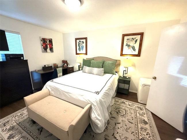 1709 Wild Basin Ledge in Austin, TX - Building Photo - Building Photo