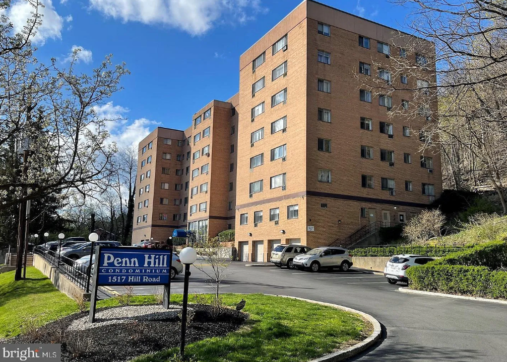 1517 Hill Rd, Unit 3F in Reading, PA - Building Photo