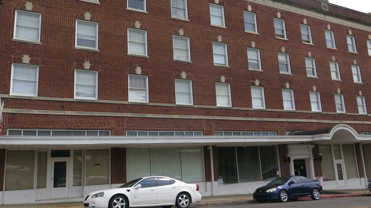 Jefferson Apartments in Shreveport, LA - Building Photo