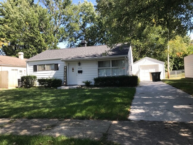 property at 4204 Woodvale Dr